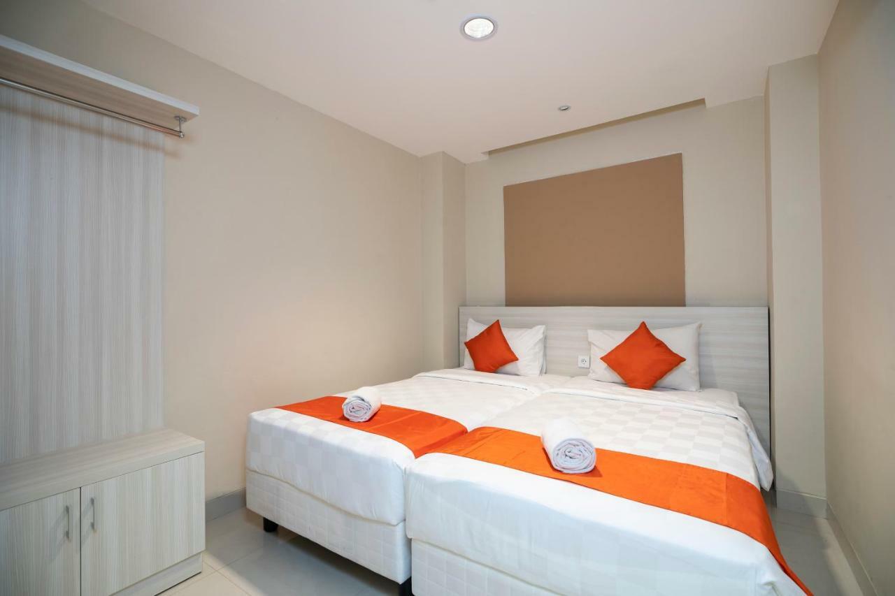 The Gloria Suites Grogol Jakarta Luaran gambar